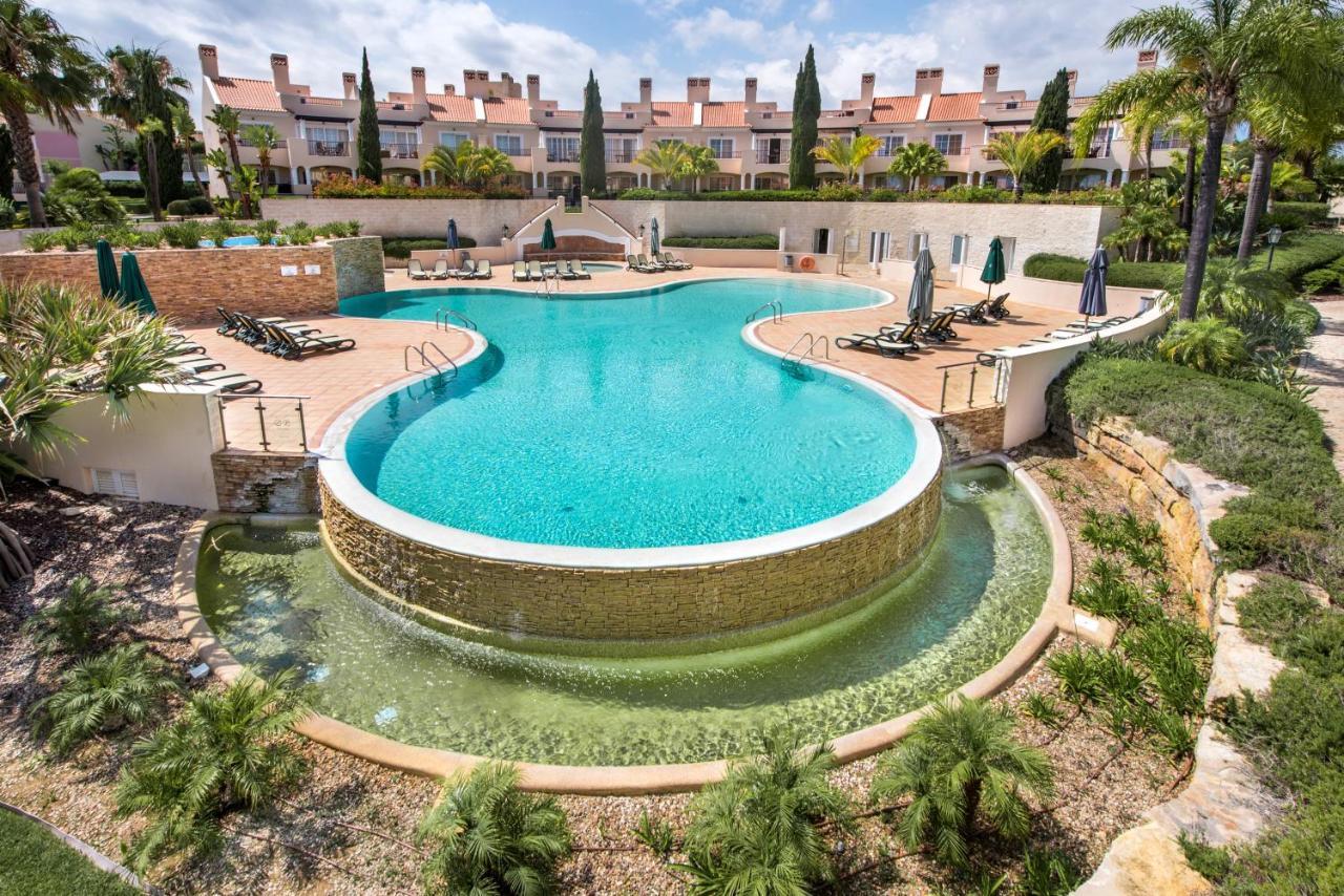 Luxury Apartment With Communal Pool And Terrace Quarteira Exterior foto